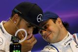 Vodáckou terminologií Hamilton vyhrál "o  parník", k čemuž mu gratuloval i dnes třetí Felipe Massa.