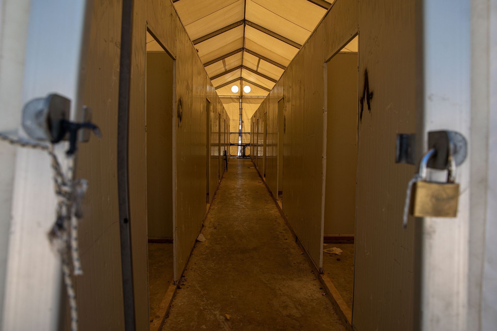 Uprchlický tábor Kara Tepe na ostrově Lesbos v Řecku, uprchlíci, migranti, uprchlická krize