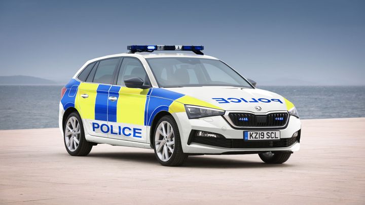 Prodává se chvíli, ale má policejní verzi. Škoda Scala může v Británii honit padouchy