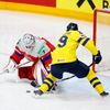 Pontus Holmberg a Lukáš Dostál v semifinále MS 2024 Česko - Švédsko