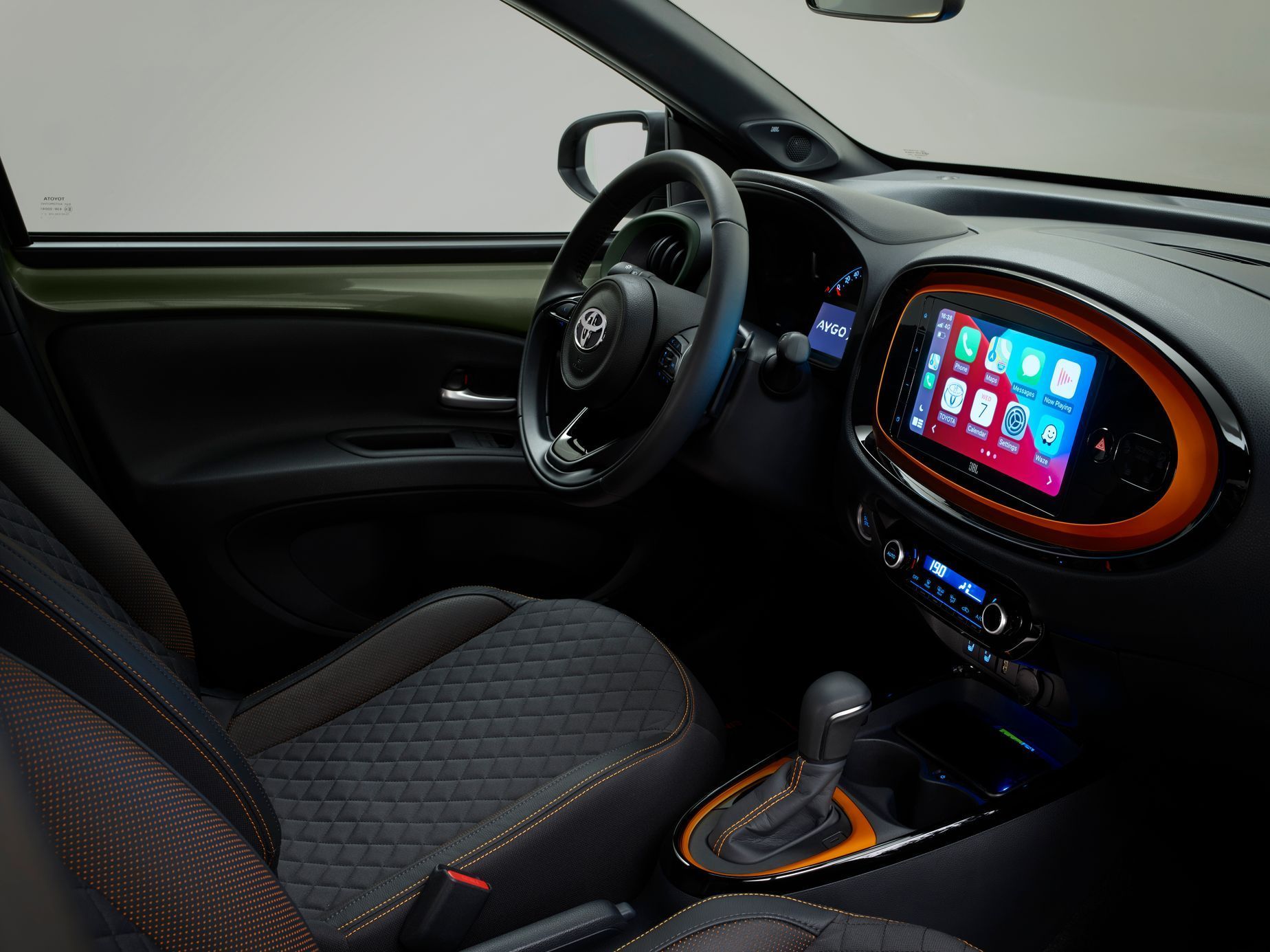 Embargo 5. listopadu 6:00: Toyota Aygo X nová generace miniauto Kolín