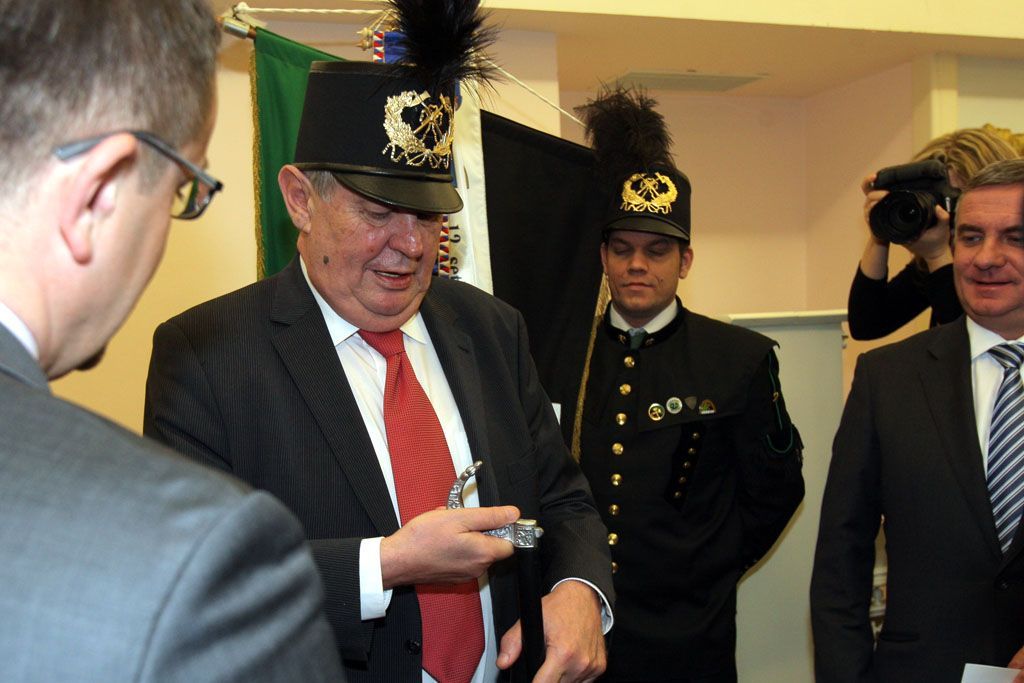 Zeman na návštěvě Karlovarského kraje
