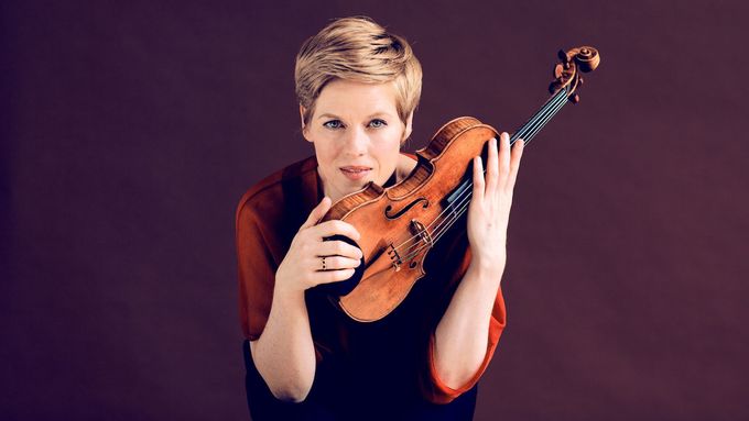 Isabelle Faustová na Pražském jaru uvede kompletní Bachovy houslové sonáty a partity.