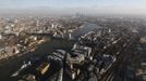 ATTENTION EDITORS - EMBARGOED FOR PUBLICATION TO 00:01 GMT JANUARY 11, 2013 Tower Bridge and the museum warship HMS Belfast on the Thames River are seen from The View gallery at the Shard, western Europe's tallest building, in London January 9, 2013. The View, the public viewing deck accessible by high speed elevators on the 309 metre (1013 feet) Shard building, opens on February 1. Picture taken January 9, 2013. REUTERS/Luke Macgregor (BRITAIN - Tags: TRAVEL CITYSCAPE) TEMPLATE OUT Published: Led. 10, 2013, 12:07 odp.