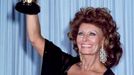 Druhého Oscara získala herečka Sophia Loren v roce 1991 za celoživotní dílo.