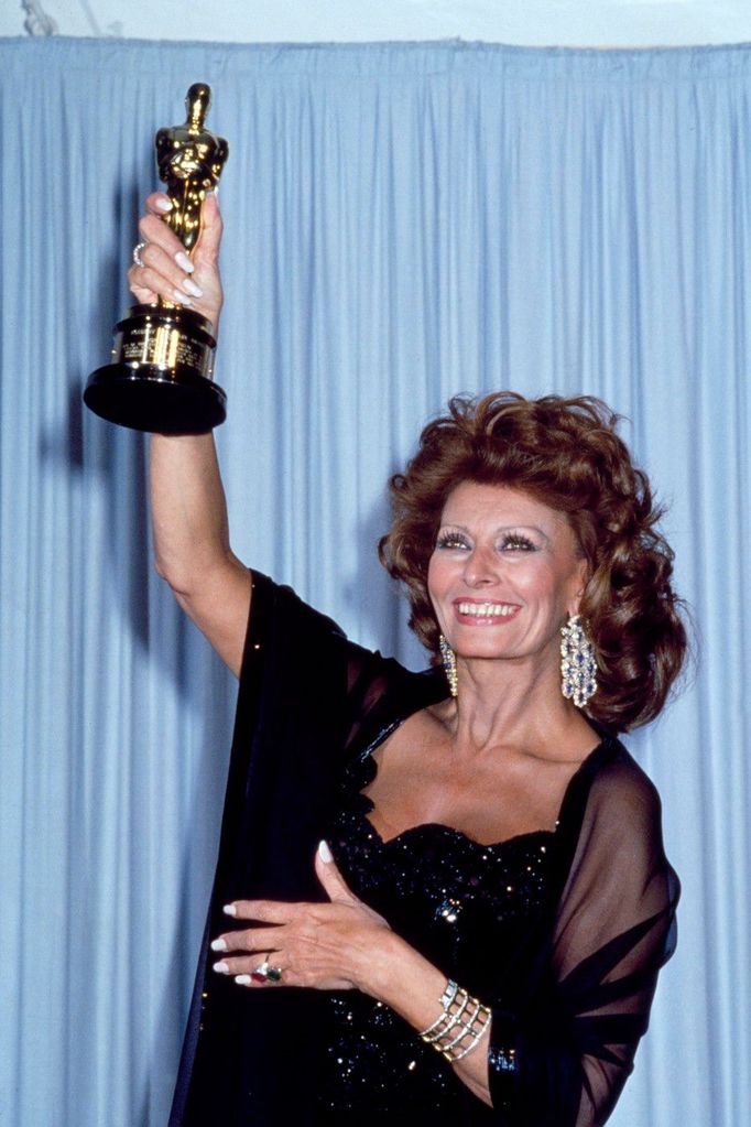 Druhého Oscara získala herečka Sophia Loren v roce 1991 za celoživotní dílo.