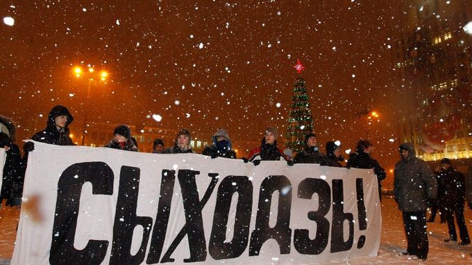 Protestní demonstrace proti Lukašenkovi v Minsku.