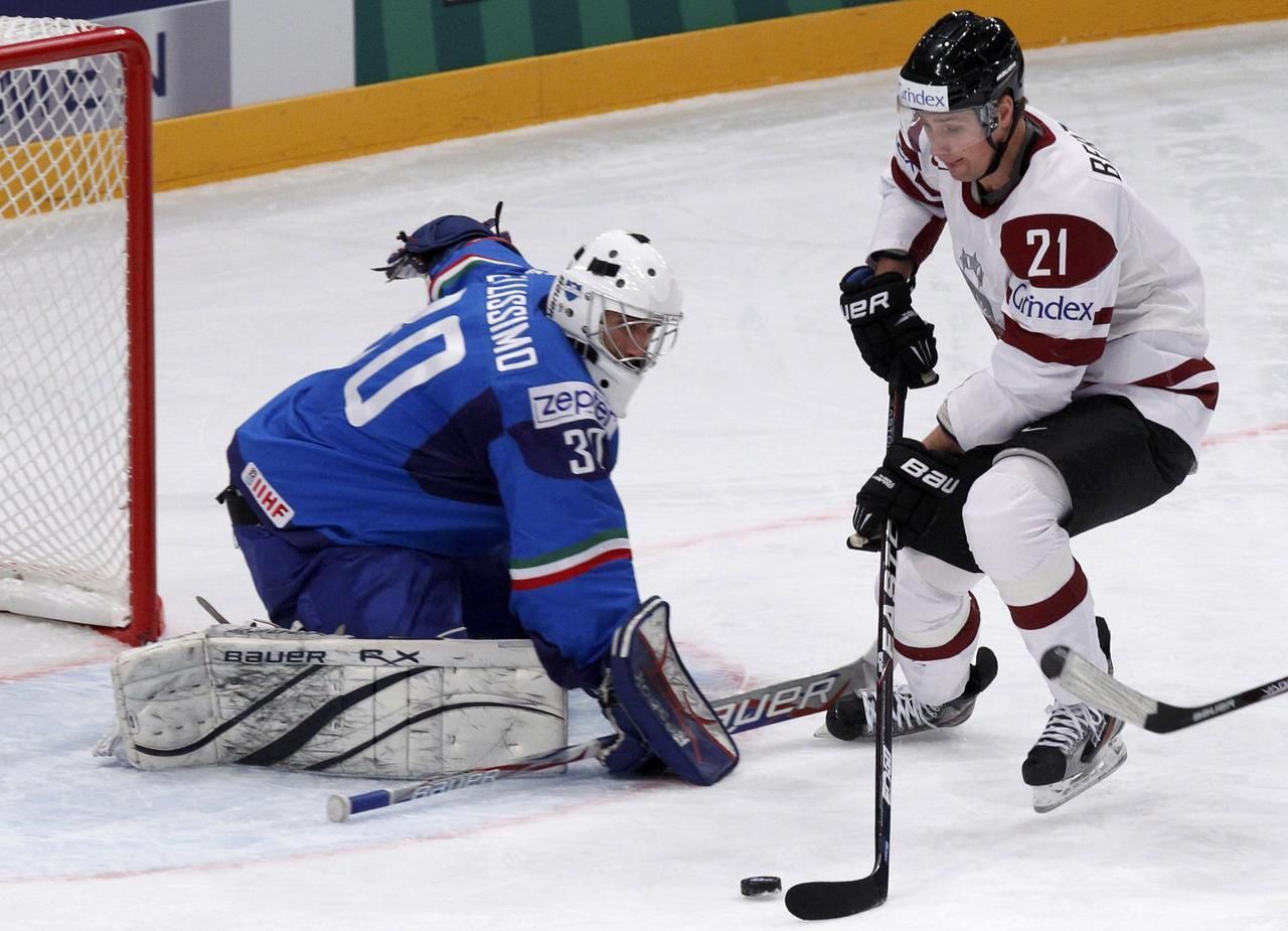 MS v hokeji 2012: Lotyšsko - Itálie (Berzins, Bellissimo)