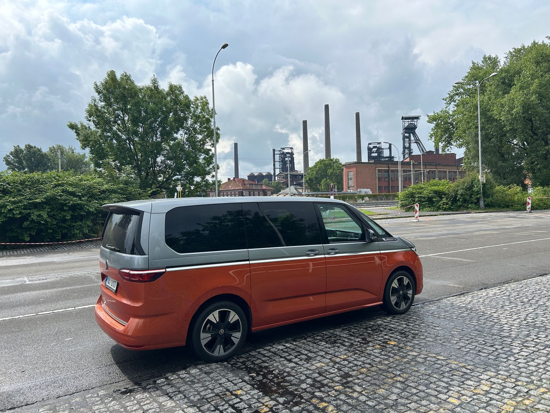 VW T7 Multivan spací box