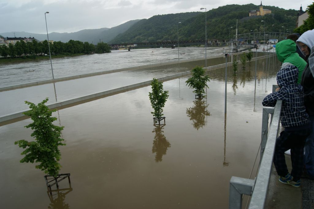 Povodeň-Ústí nad Labem dobrovolníci