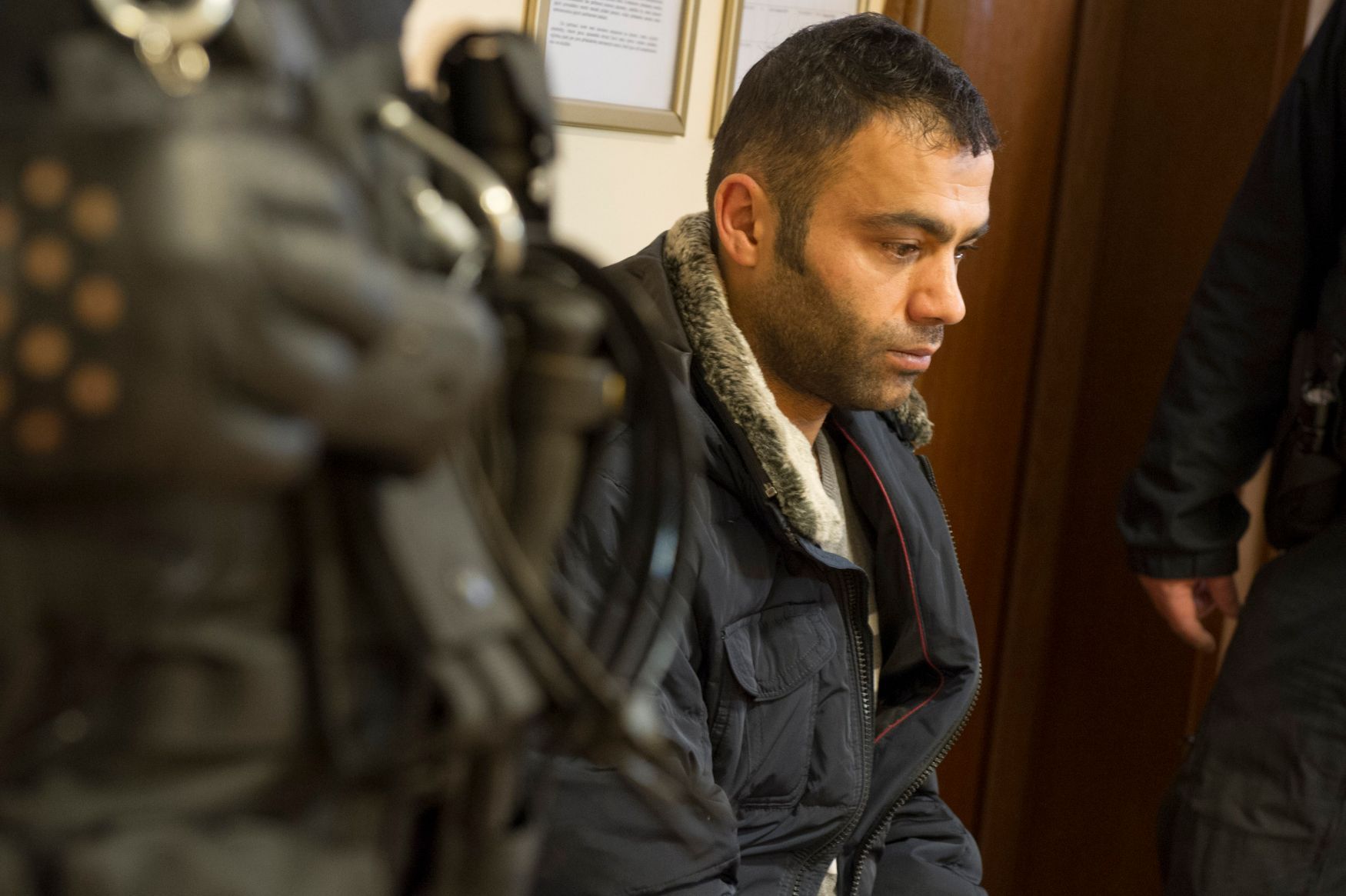 Turek zadržený v Hradci Králové kvůli údajnému napojení na teroristy.