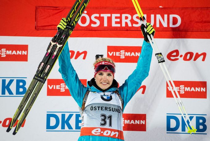 Gabriela Soukalova vyhrála závod na 15 km v Östersundu