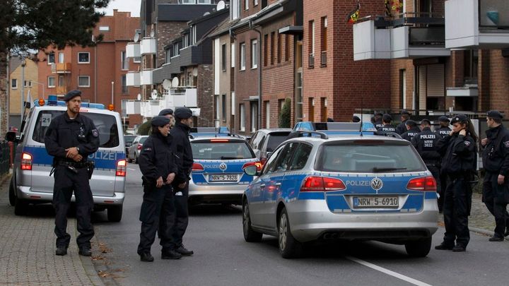 V Německu provedli razii kvůli nenávisti na internetu, hrozí za ni až pět let vězení