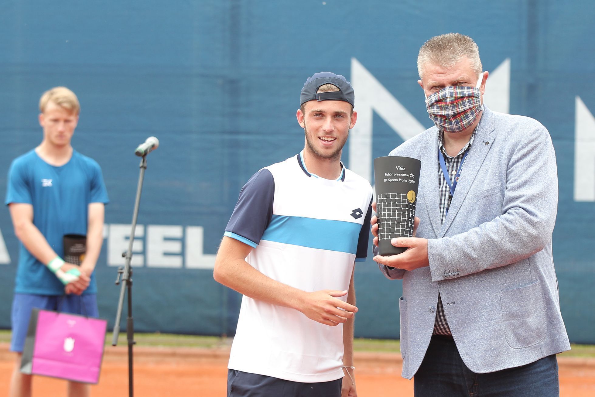 Vítězný Michael Vrbenský a Ivo Kaderka na turnaji O pohár prezidenta ČTS v Praze (2020)