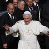 Papež v obležení bodyguardů