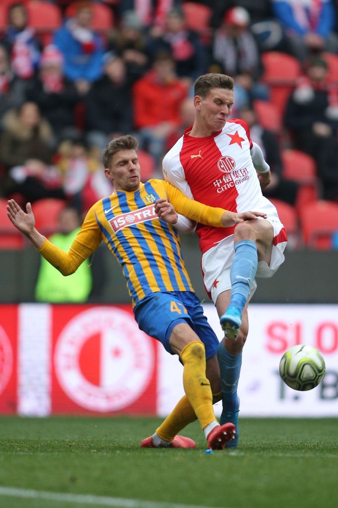 Jiří Texl a Lukáš Provod v zápase 22. kola Slavia - Opava