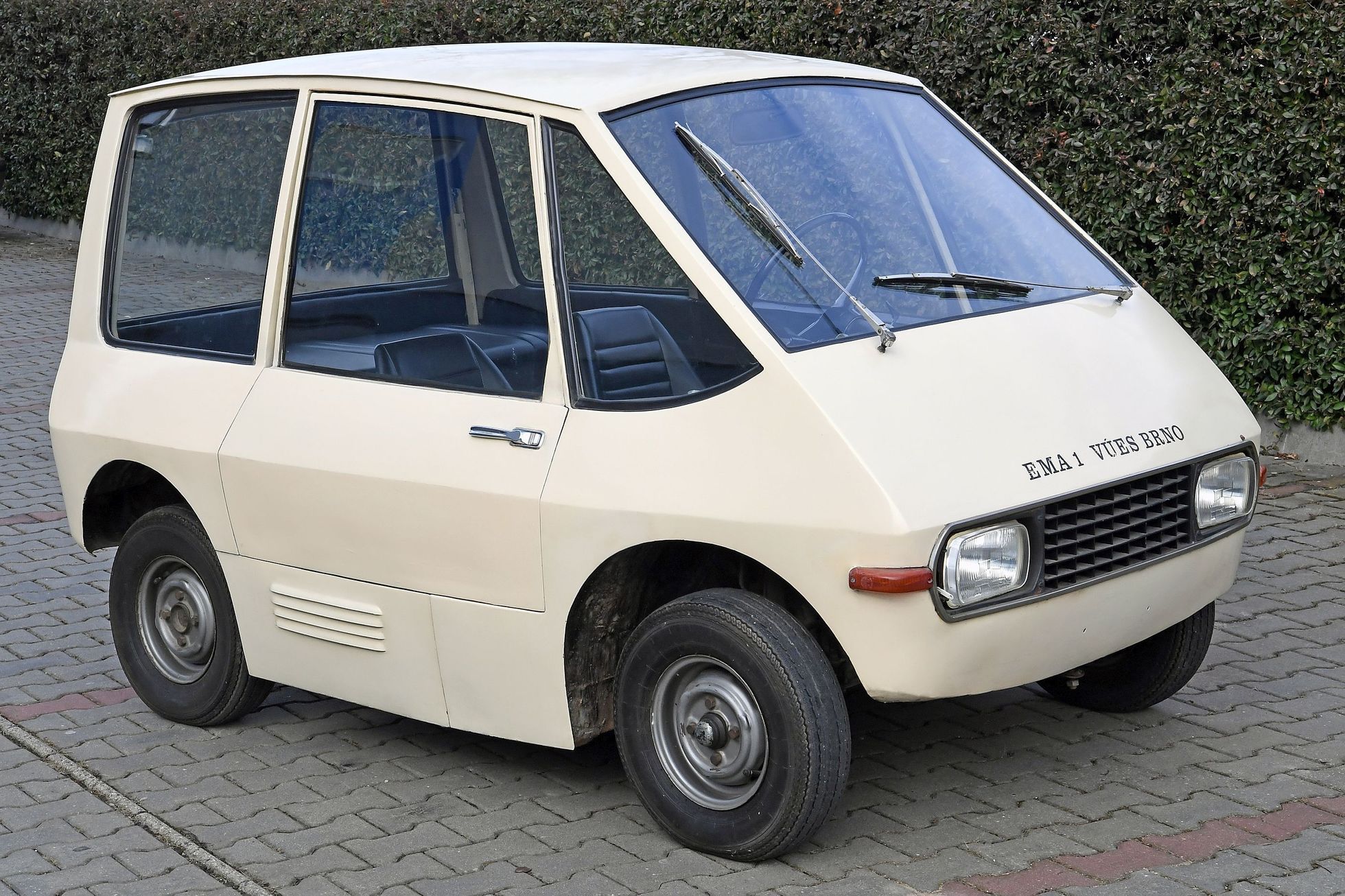 elektromobily EMA 1 a 2
