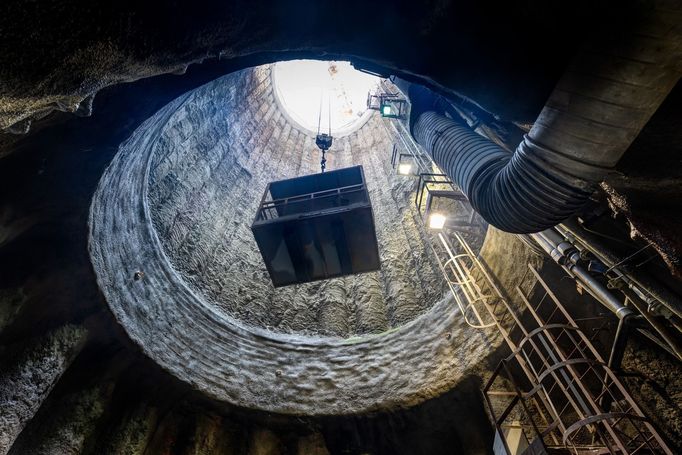 Geologický průzkum pro metro D - lokalita PAD4 na rohu ulic Na Strži a Budějovické u budovy České pošty.