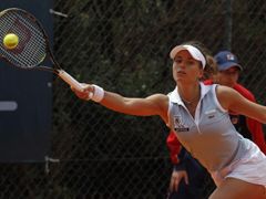 Petra Cetkovská v Estorilu došla do čtvrtfinále. 