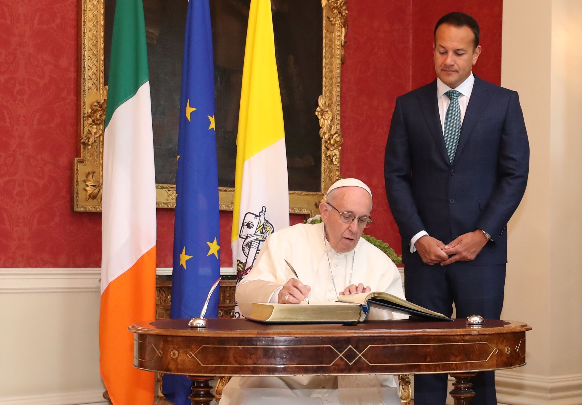 Papež František a irský premiér Leo Varadkar