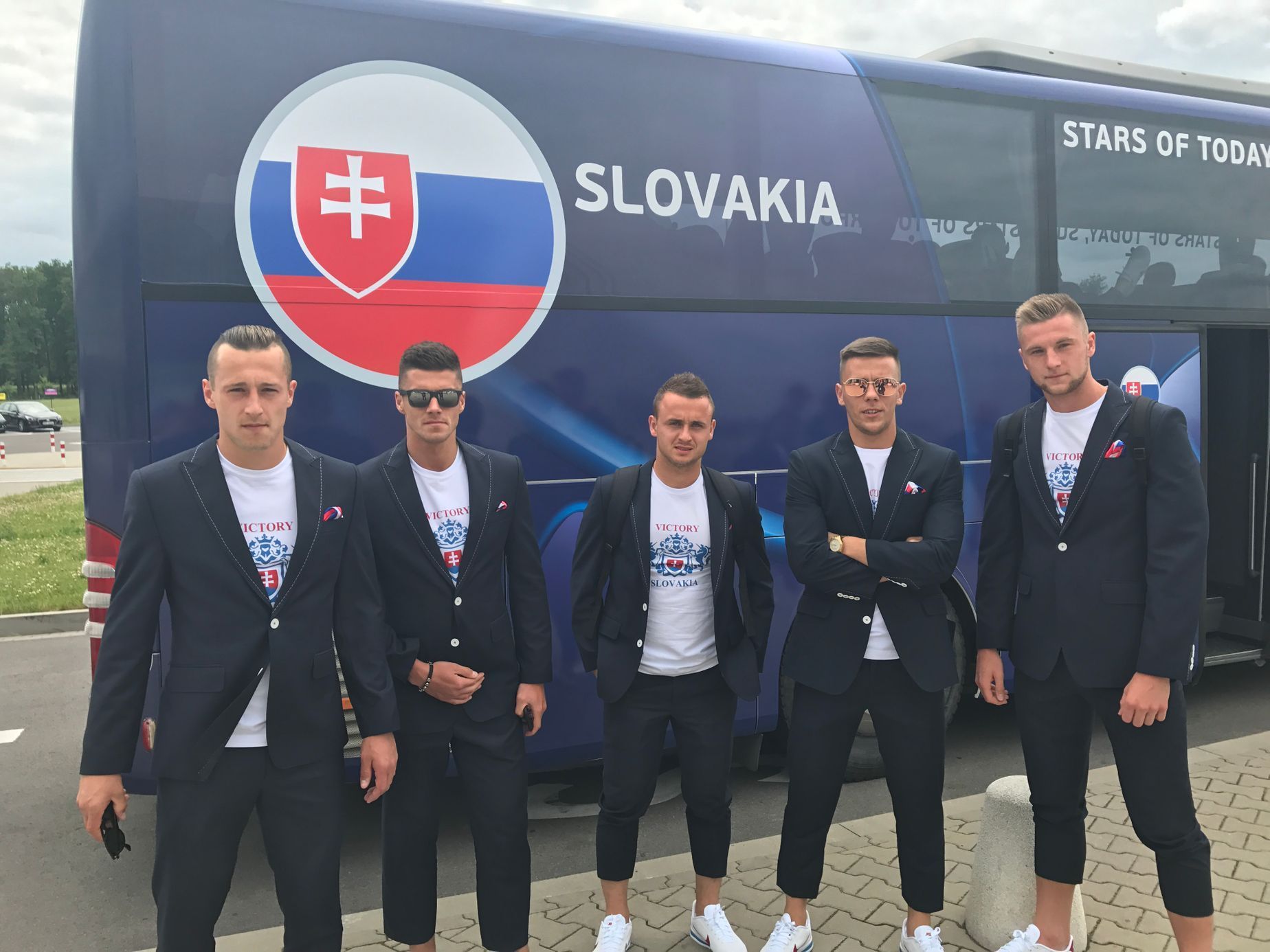 Slovenští fotbalisté na ME do 21 let (špatný státní znak)