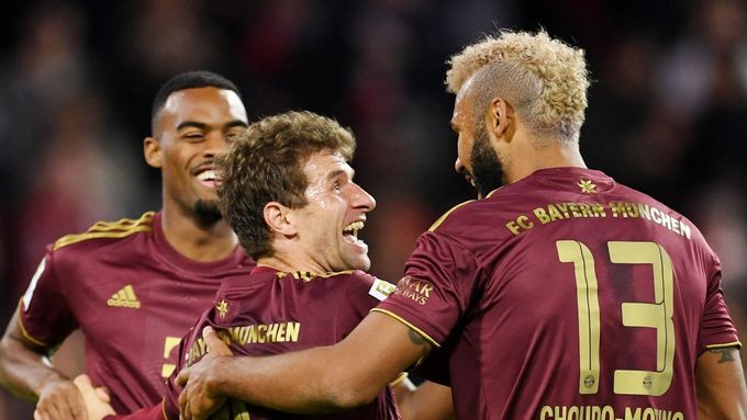 Thomas Müller slaví čtvrtý gól do sítě Leverkusenu