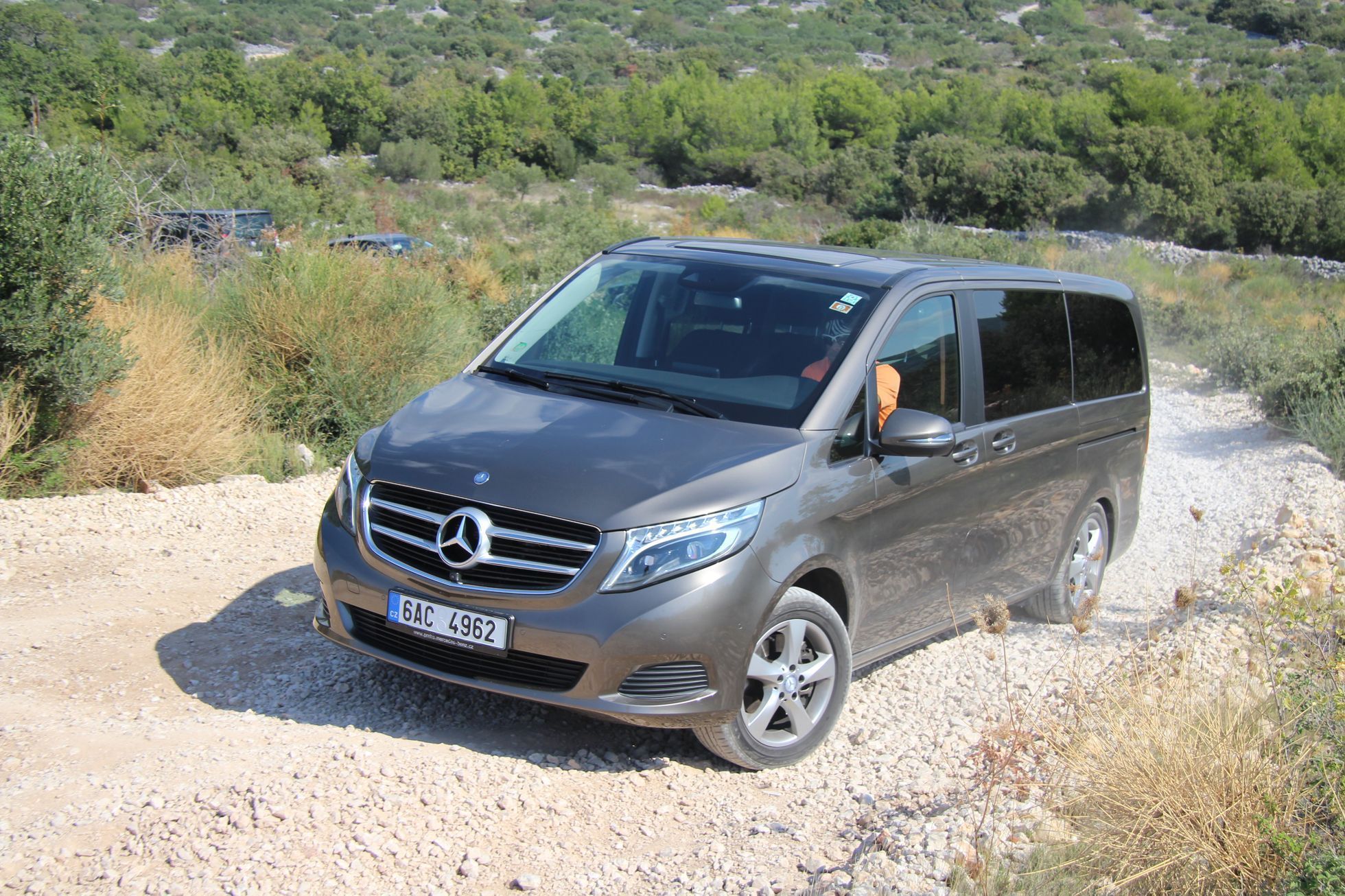 Mercedes V