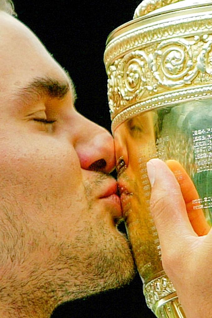 Snímek ze sportovní kariéry švýcarského tenisty Rogera Federera.