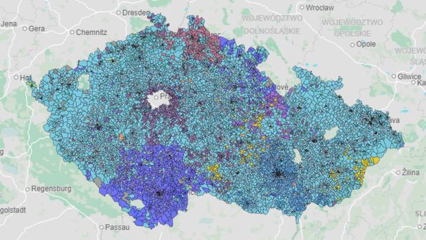 Jak volili v krajských volbách vaši sousedé? Přinášíme nejpodrobnější mapu okrsků