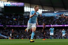 Famózní jízda City nekončí, Arsenal schytal tři góly. Chelsea zvítězila nad United