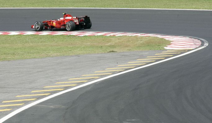 Ilustrační snímek. Ferrari, rok 2007