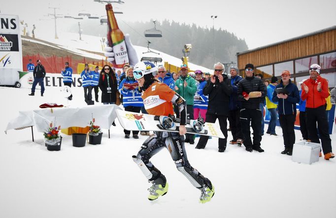 Ester Ledecká vyhrála Křišťálový globus v den svých narozenin