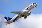 Ruské letadlo zmizelo v Indonésii, pátrá se po troskách