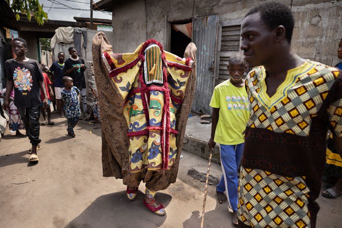 Fotoroeportáž Michala Novotého z obřadů vodun (vúdú, woodoo) v africkém Beninu