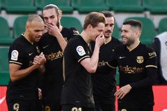 Barcelona si v Elche poradila i bez Messiho, nezaváhalo ani Atlético