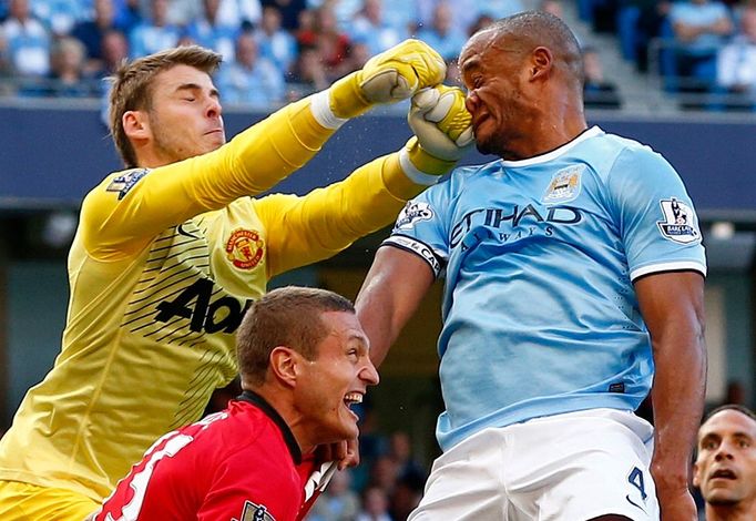 Manchester City vs. United, utkání Premier League (De Gea, Vidič, Kompany)