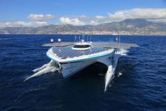 Lodě na solární pohon brázdí jezera i moře