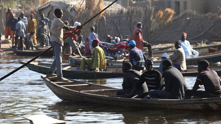 Rozvrácené státy: "Mrtvé srdce Afriky" ničí sucho. Životodárné jezero mizí před očima