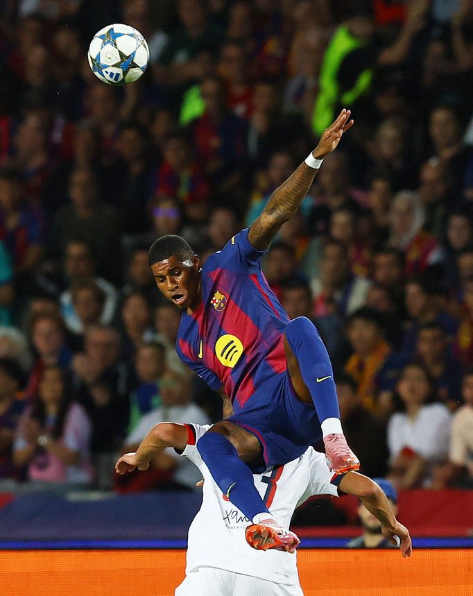 Marcus Rashford a Warren Zaire-Emery v zápase LM Barcelona - PSG