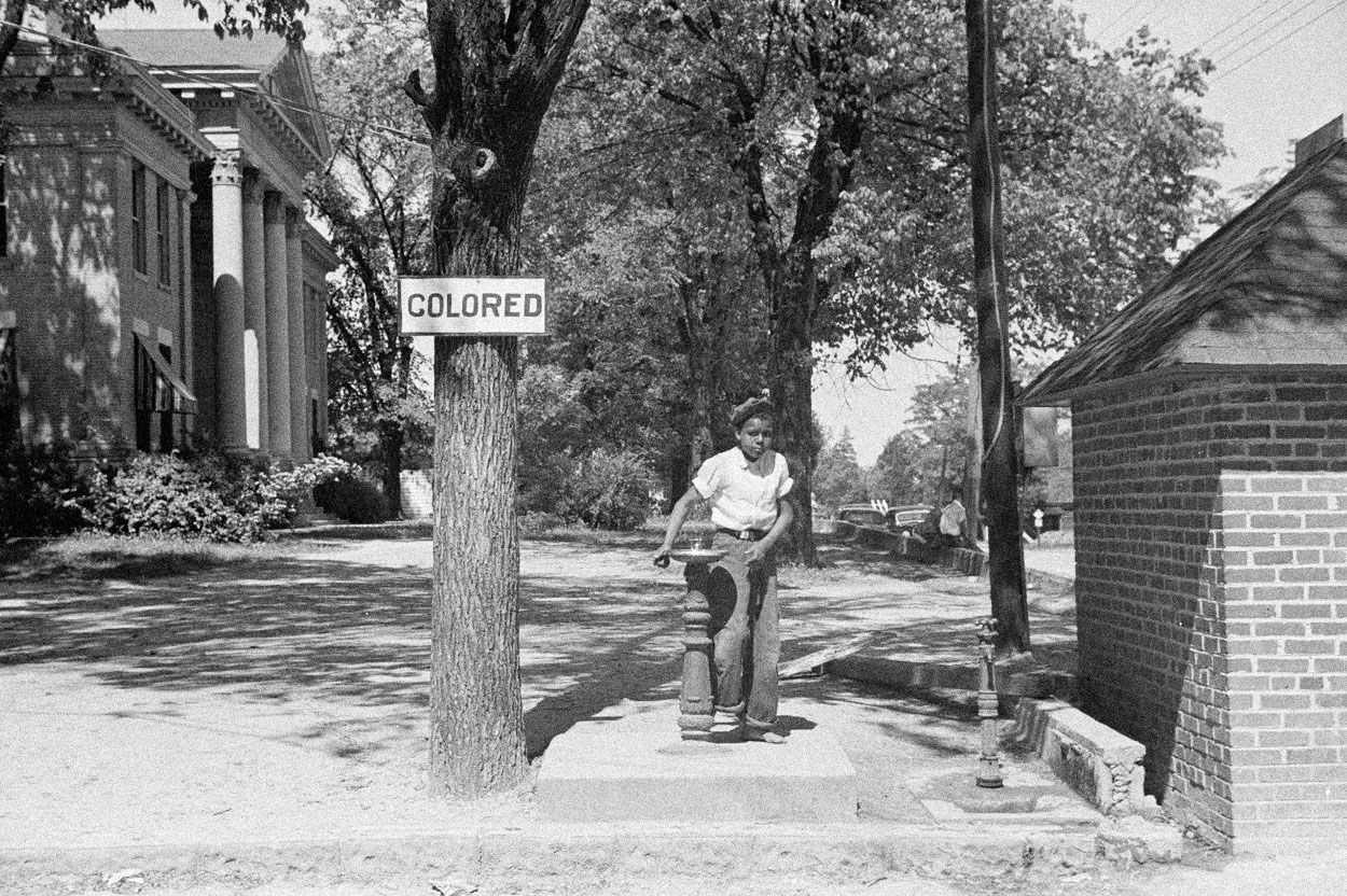 Jednorázové užití / Fotogalerie / Před 65 lety v USA zatkli bojovnici proti rasové segregaci Rosu Parksovou