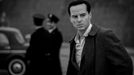 Andrew Scott jako Tom Ripley.