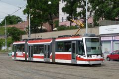 V Brně vykolejila tramvaj, MHD nepojede celý čtvrtek