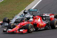 F1 ŽIVĚ: Vettel vyhrál maďarské drama, Hamilton hasil ztrátu