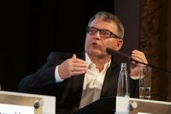 Zvyšme počet expertů na ruské dezinformace, vyzývají Češi Brusel. Nejsme osamoceni, říká Zaorálek