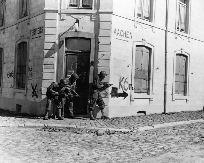 Bitva o Cáchy. Německo, Říjen 1944.