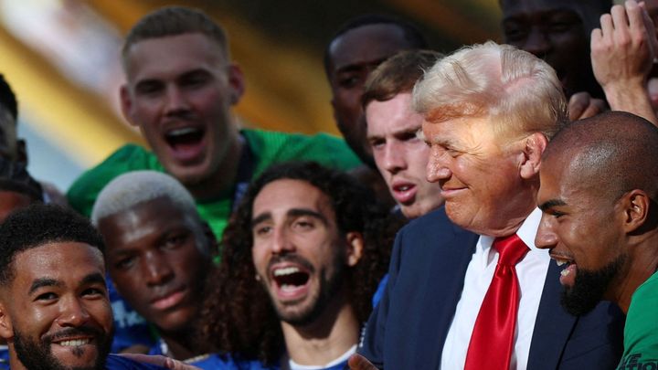 "Co tady dělá? Půjde pryč?" Trumpova samolibost a rvačka týmů uzavřely klubové MS; Zdroj foto: Reuters