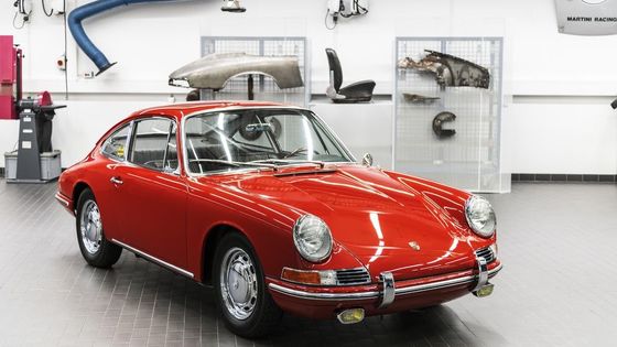 Toto je nejstarší existující Porsche 911 ještě s typovým označením 901 po náročné tříleté rekonstrukci.