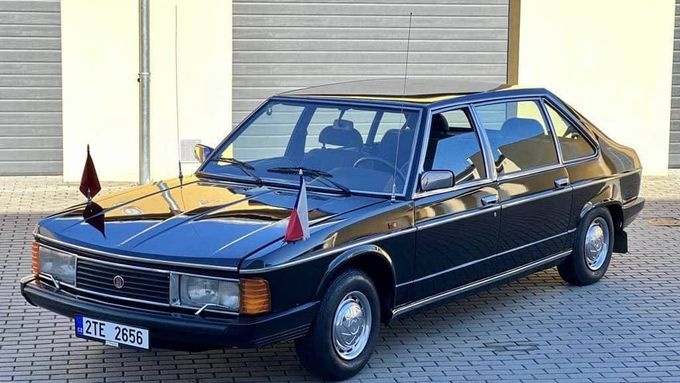 Hvězdy aukce: Nejvzácnější verze půllitrové Jawy, vládní Tatra 613 a poprvé Wikov