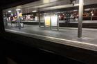 Muž na nádraží v Düsseldorfu zranil sekyrou sedm lidí, policie ho dopadla