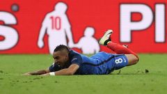 Euro 2016, Francie-Rumunsko: Dimitri Payet slaví gól na 2:1